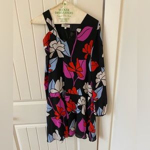 Summer Dress Size S Cut out right shoulder. Polyester with lining.